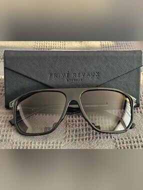 Privé Revaux Men’s Black Aviator Sunglasses